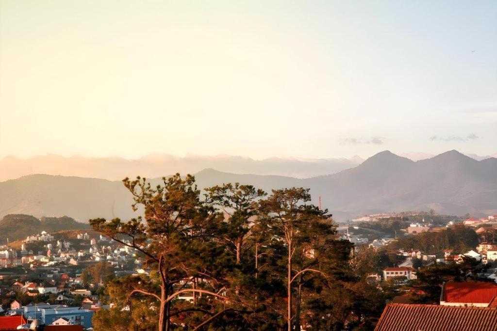 Hoa Sen Vang Hotel Dalat Zewnętrze zdjęcie